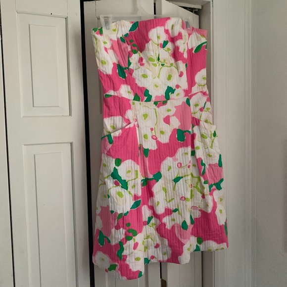 Lilly Pulitzer Dresses & Skirts - Women's Lilly Pulitzer Pink & Green Floral Minidress in Size 10 *RUNS SMALL*